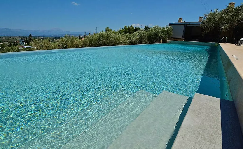 8-bedroom Villa In Anthidonos, Greece (390 M²)