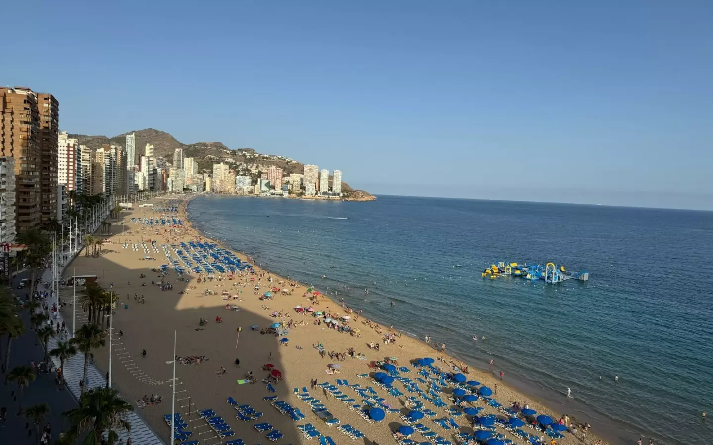 3-bedroom Flat In Benidorm, Spain (130 M²)