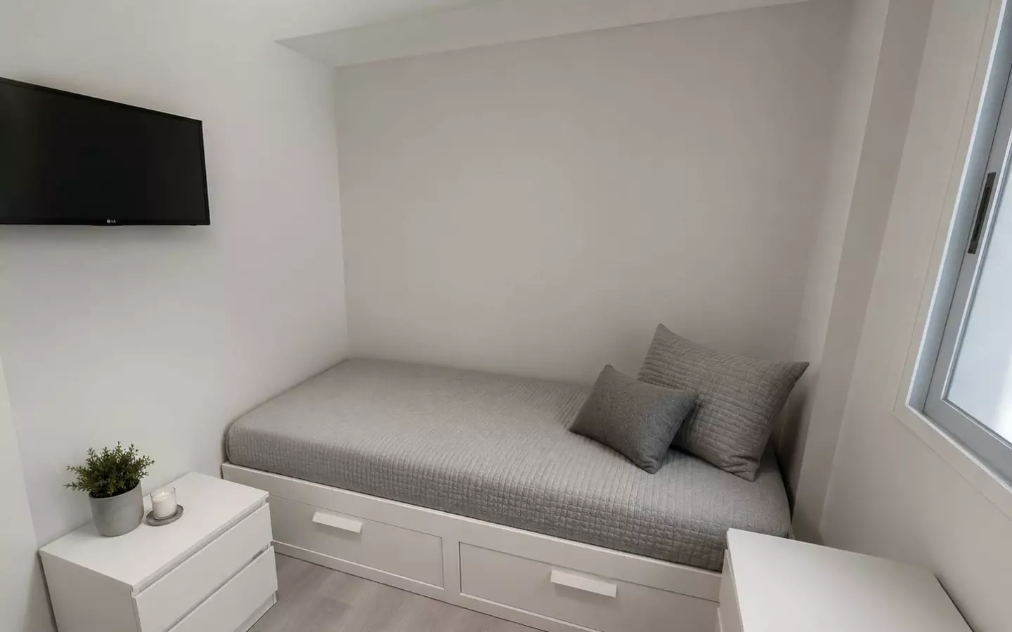 4-bedroom Apartment In Alicante, Spain (115 M²)