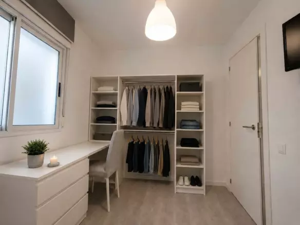 4-bedroom Apartment In Alicante, Spain (115 M²)