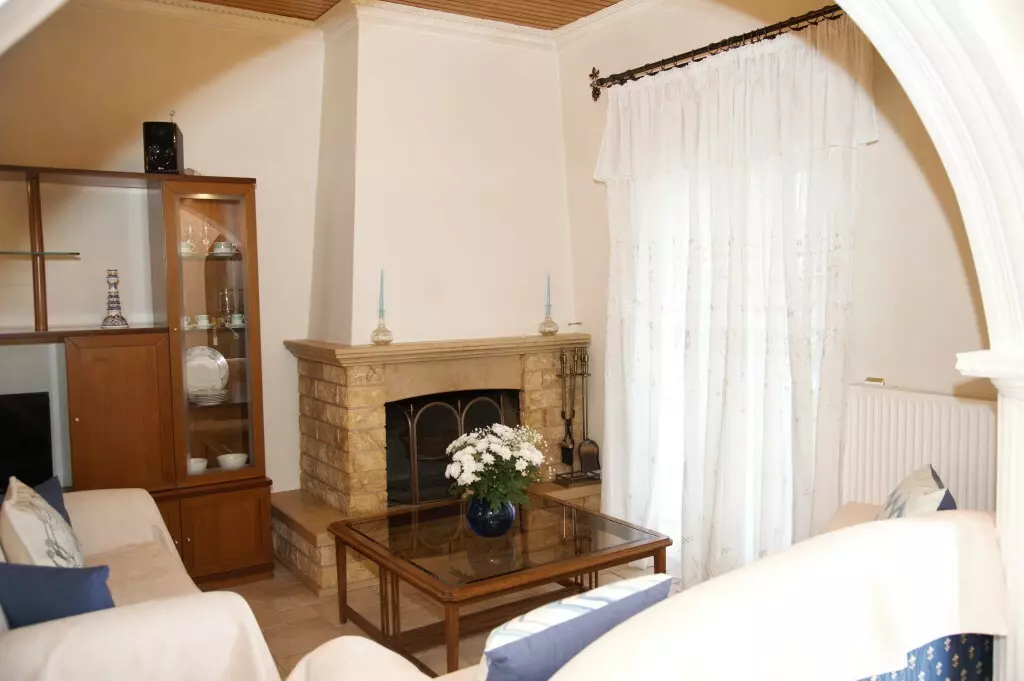2-bedroom Flat In Corfu, Greece (71 M²)