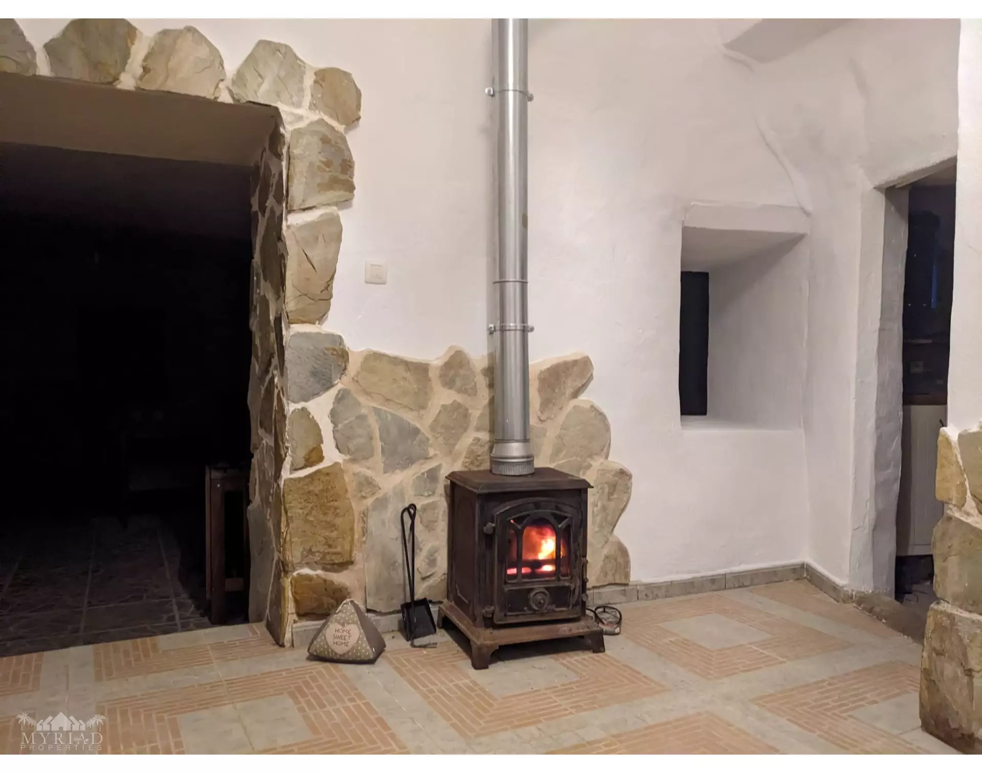 6672_img-20260905-wa0042-868f4d 4-bedroom Cave House In Town, Spain (1.012 M² Plot)