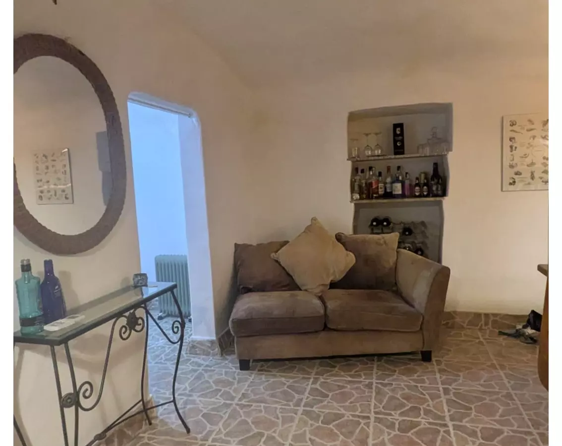 4-bedroom Cave House In Town, Spain (1.012 M² Plot)