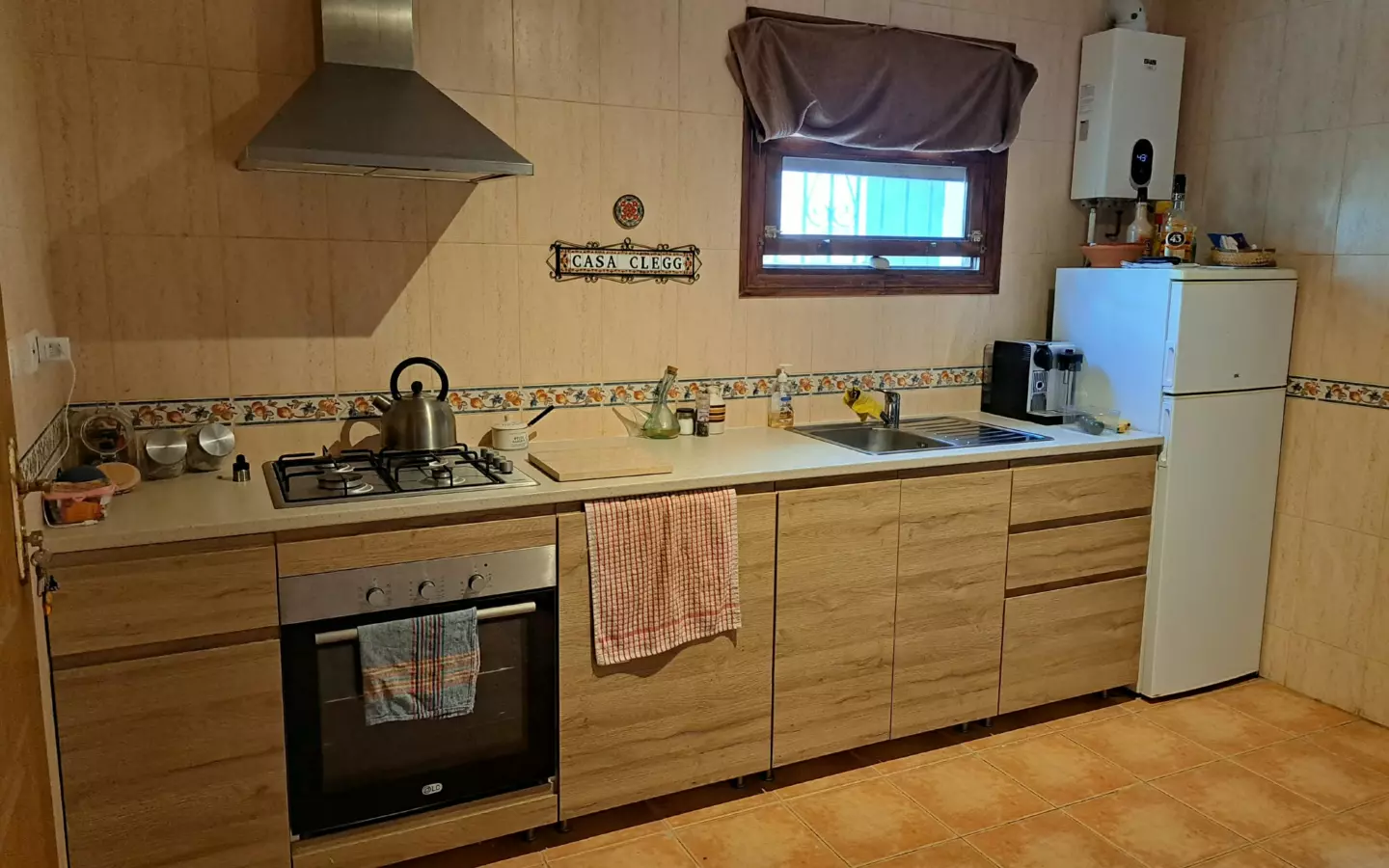 4-bedroom Cave House In Town, Spain (1.012 M² Plot)