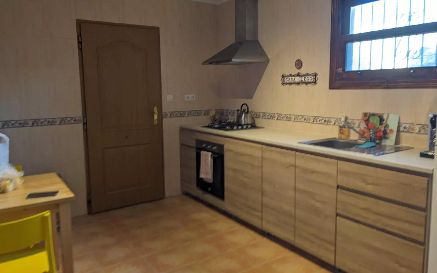 4-bedroom Cave House In Town, Spain (1.012 M² Plot)