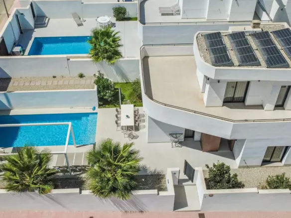 4-bedroom Villa In Rojales, Spain (240 M²)