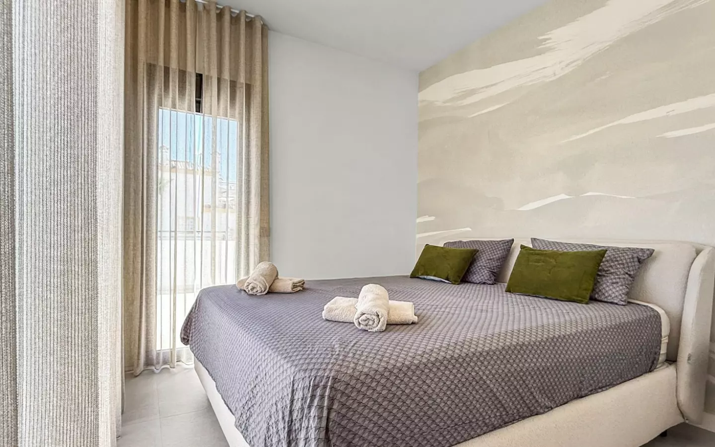 4-bedroom Villa In Rojales, Spain (240 M²)