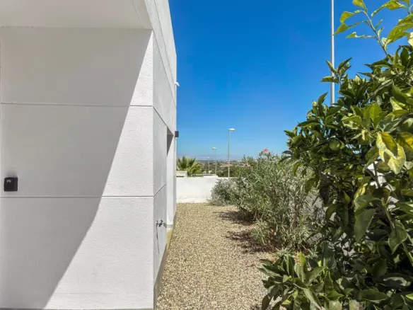 4-bedroom Villa In Rojales, Spain (240 M²)
