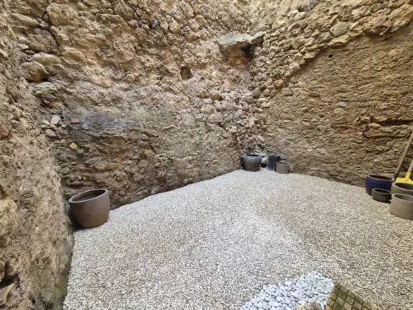 2-bedroom House In Murviel Les Beziers, France (70 M²)