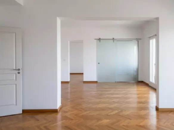 2-bedroom Flat In Center Of Thessaloniki, Greece (140 M²)
