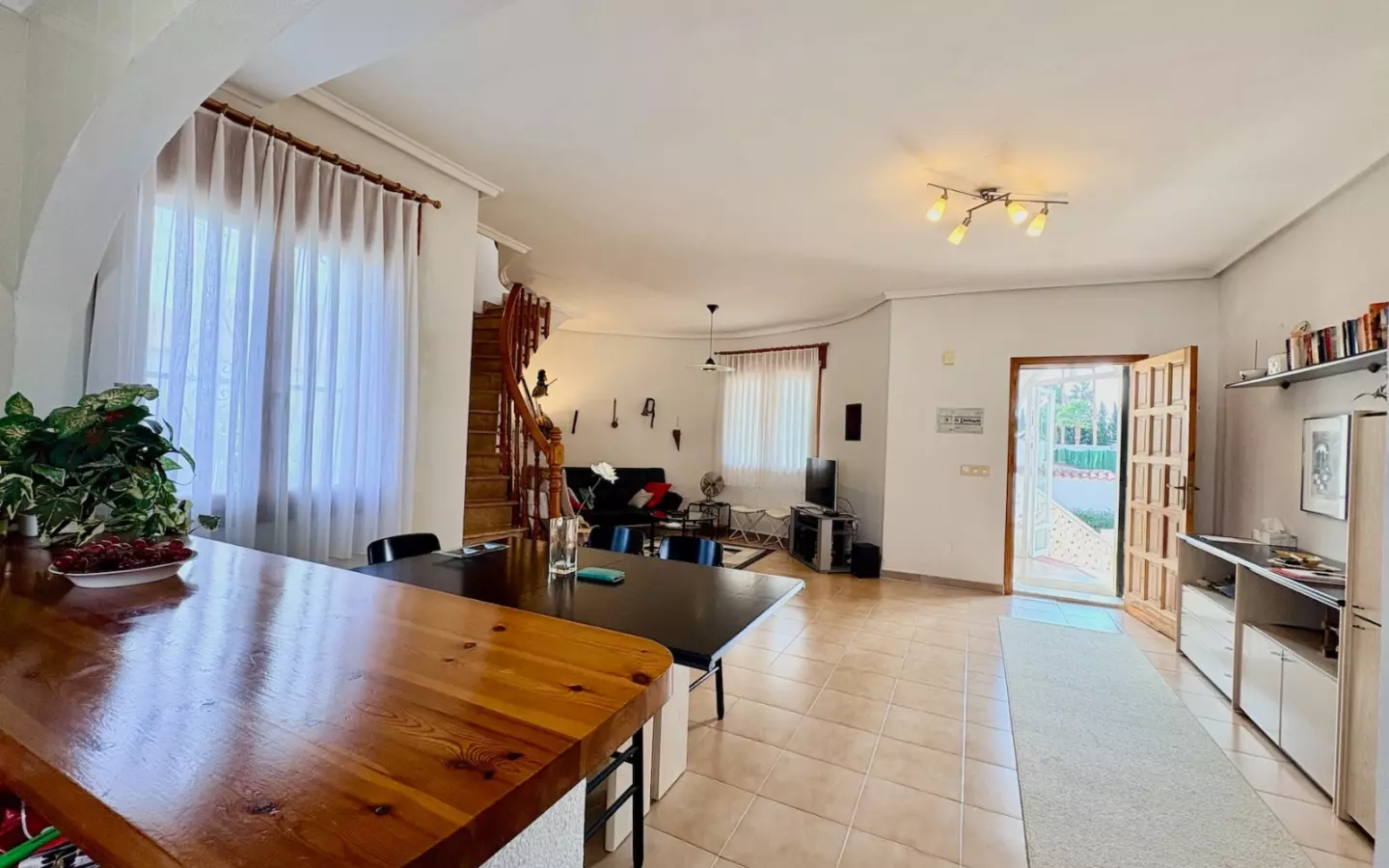 3-bedroom Villa In Rojales, Spain (141 M²)