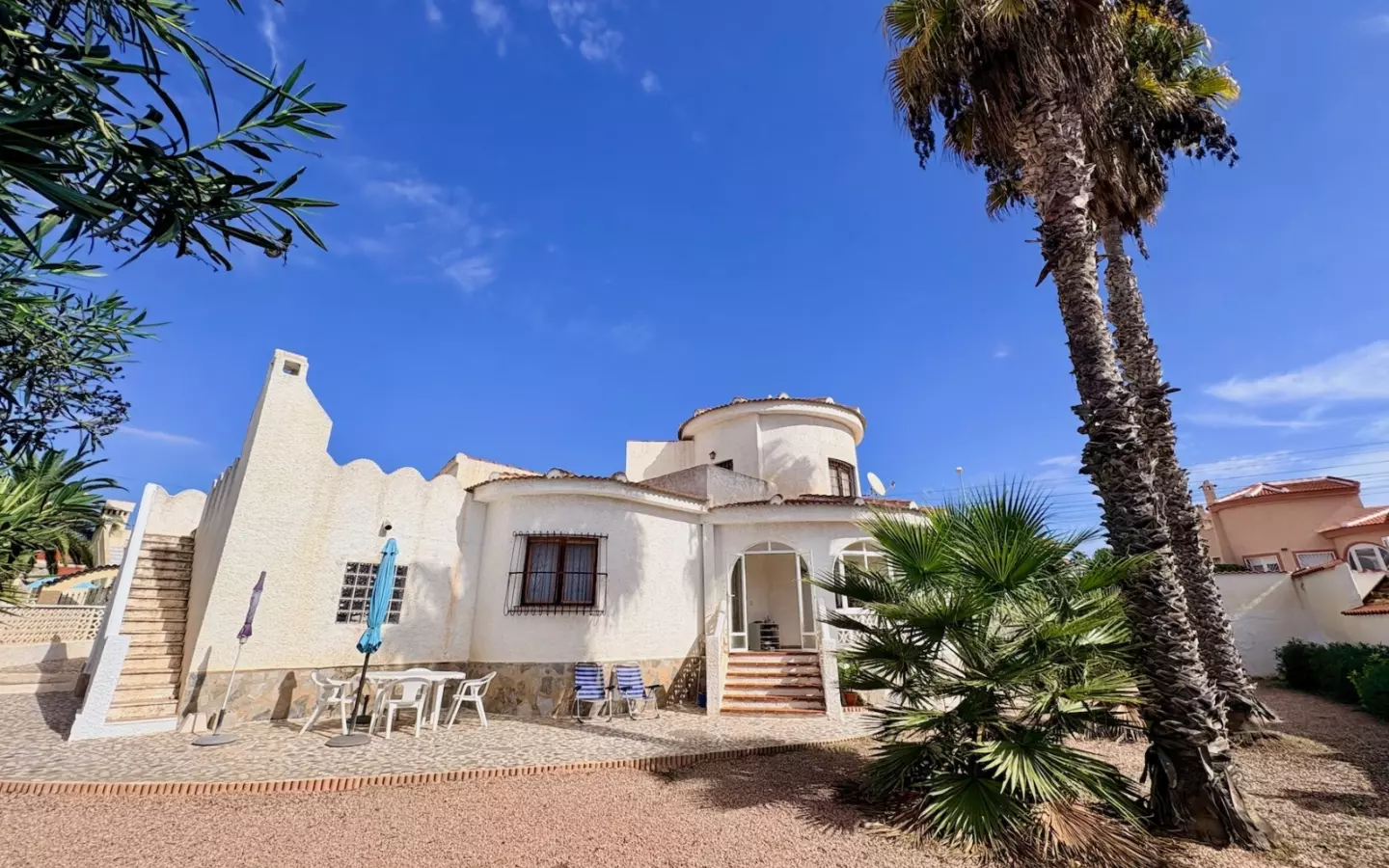 3-bedroom Villa In Rojales, Spain (141 M²)