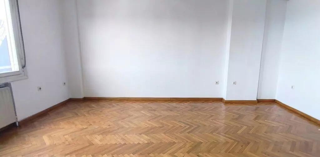 2-bedroom Flat In Center Of Thessaloniki, Greece (140 M²)
