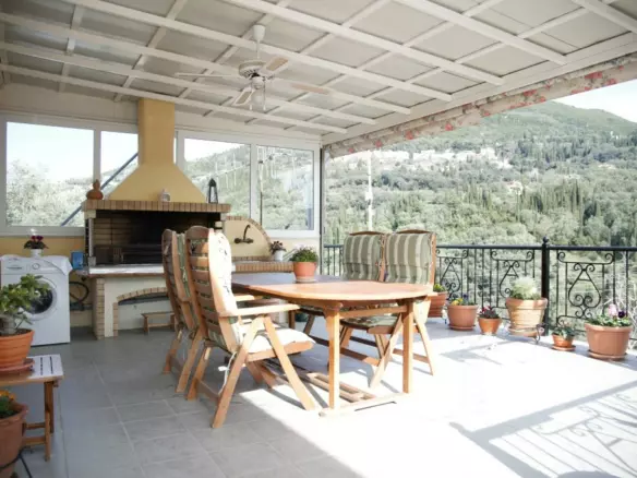 2-bedroom Flat In Corfu, Greece (71 M²)