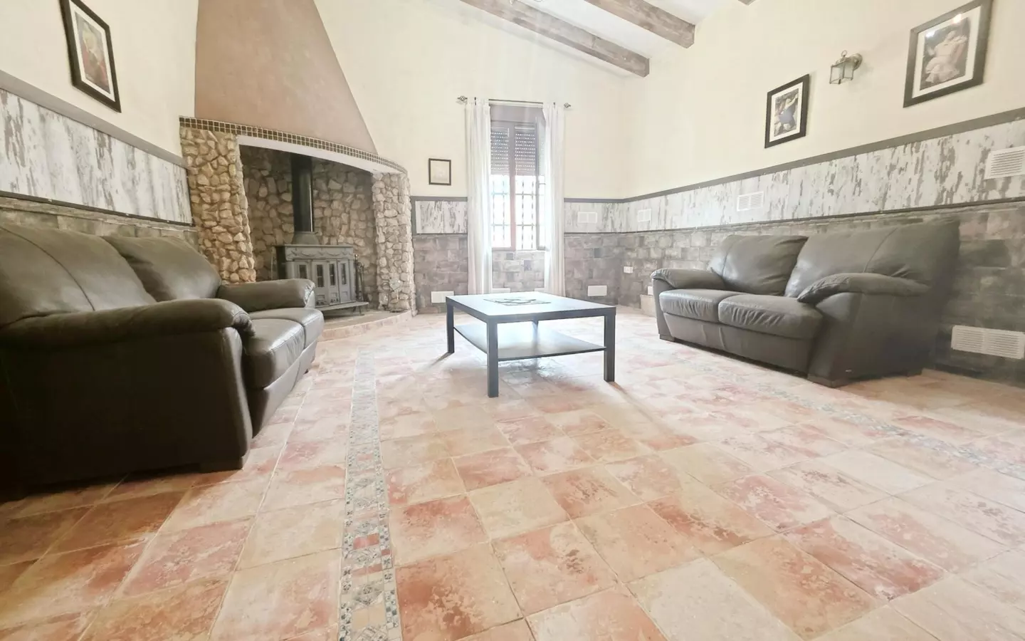 5-bedroom Country House In La Romana, Spain (378 M²)