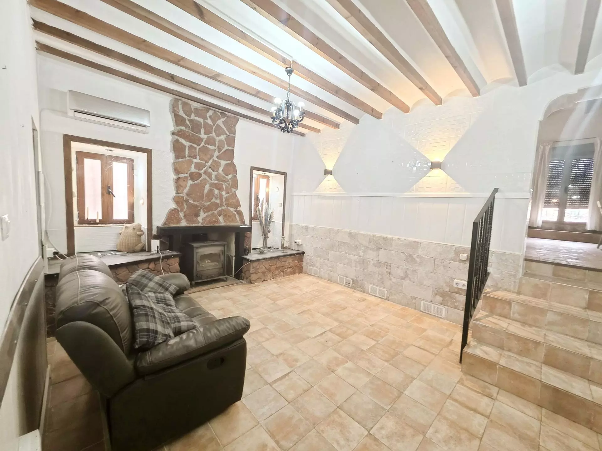 5-bedroom Country House In La Romana, Spain (378 M²)