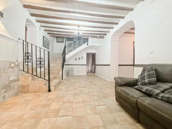 5-bedroom Country House In La Romana, Spain (378 M²)