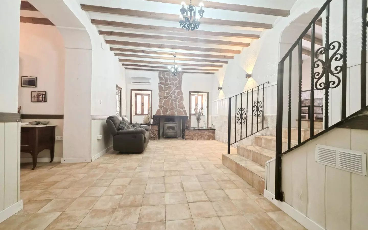 5-bedroom Country House In La Romana, Spain (378 M²)