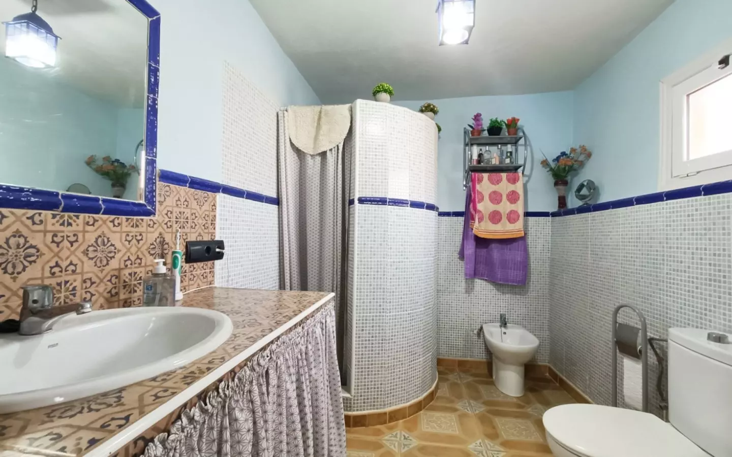 3-bedroom Country House In Barinas, Spain (116 M²)