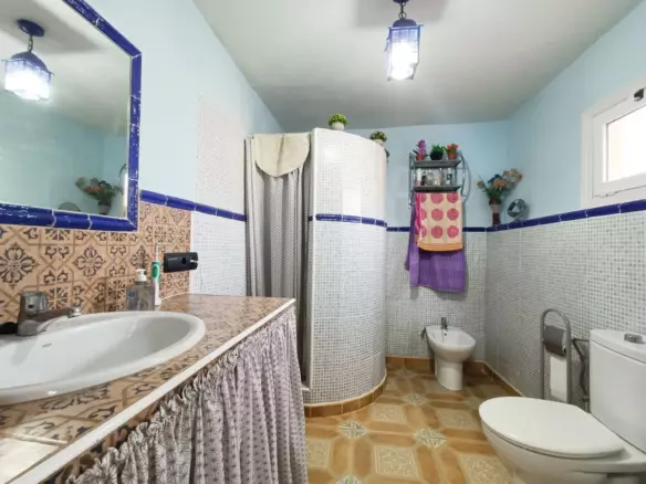 3-bedroom Country House In Barinas, Spain (116 M²)