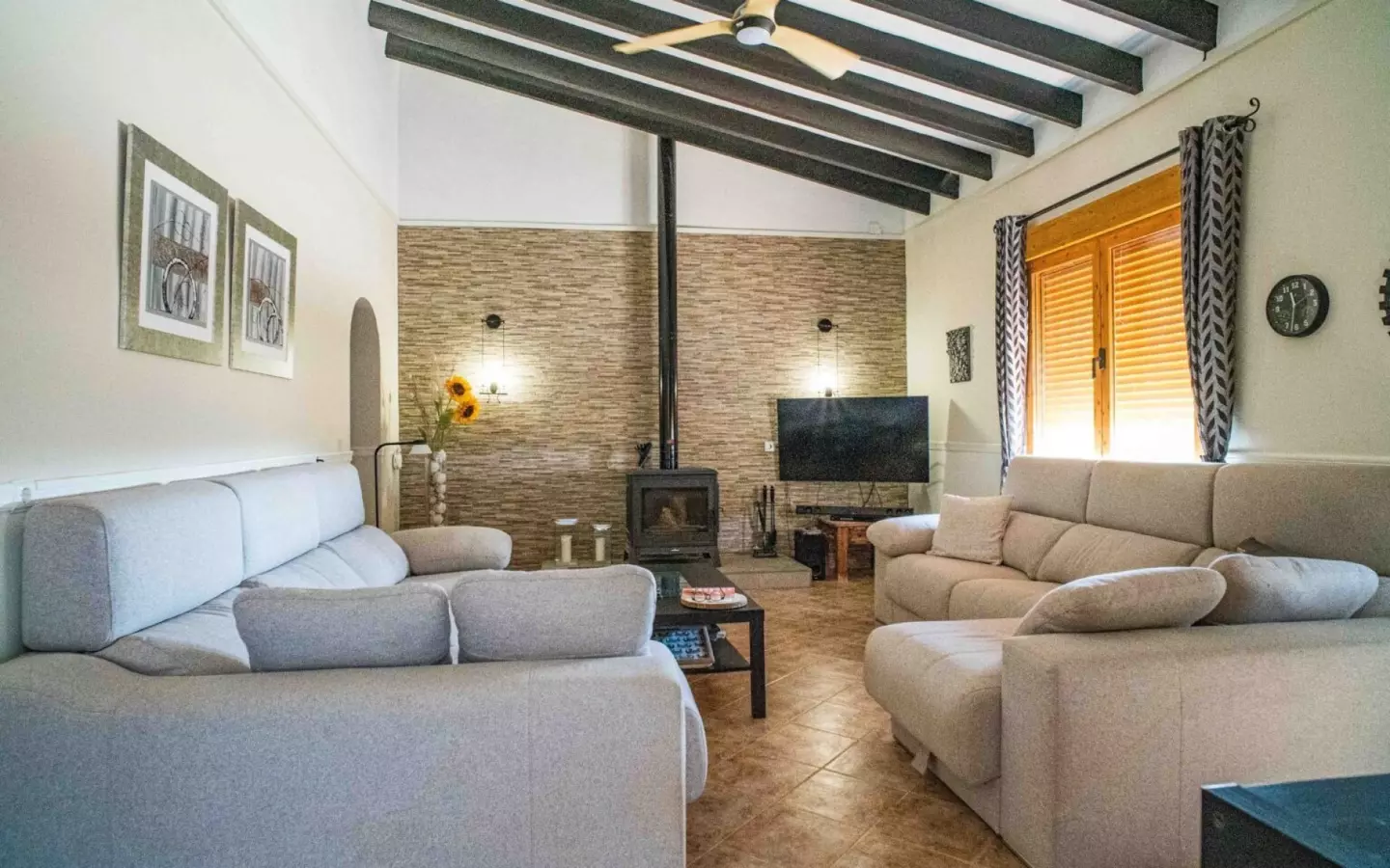 5-bedroom Country House In Pinoso, Spain (490 M²)