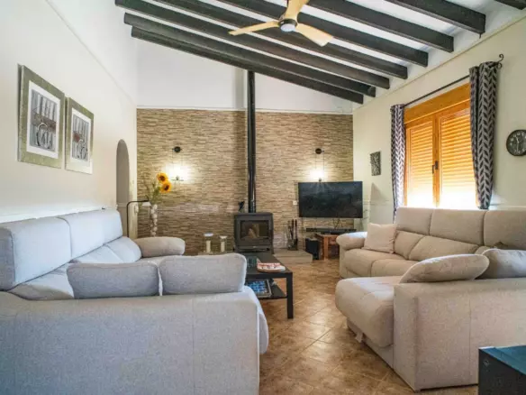 5-bedroom Country House In Pinoso, Spain (490 M²)