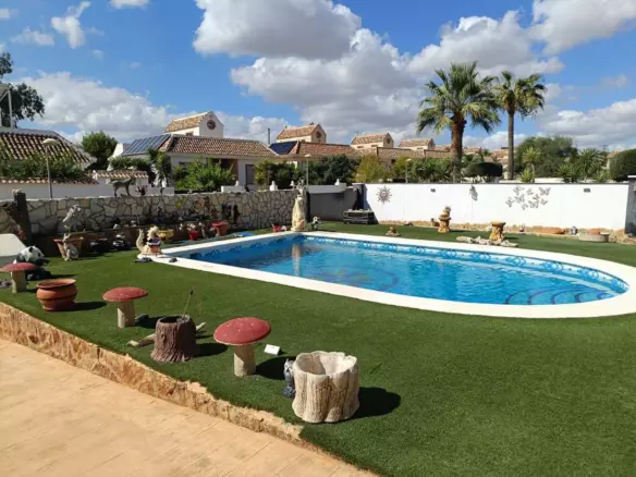4-bedroom Detached Villa In Fortuna, Spain (273 M²)