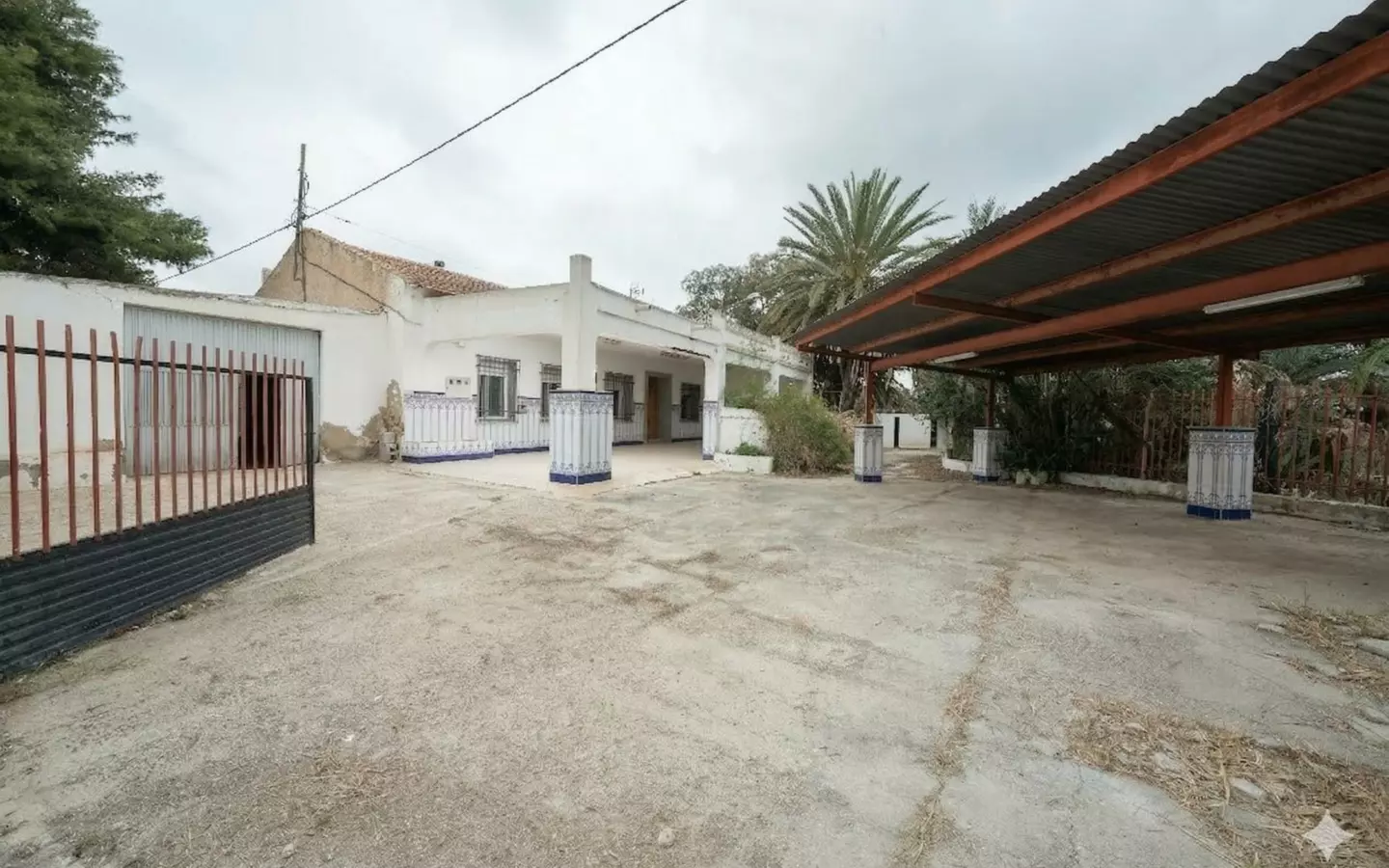 3-bedroom Country House In Crevillent, Spain (847 M²)
