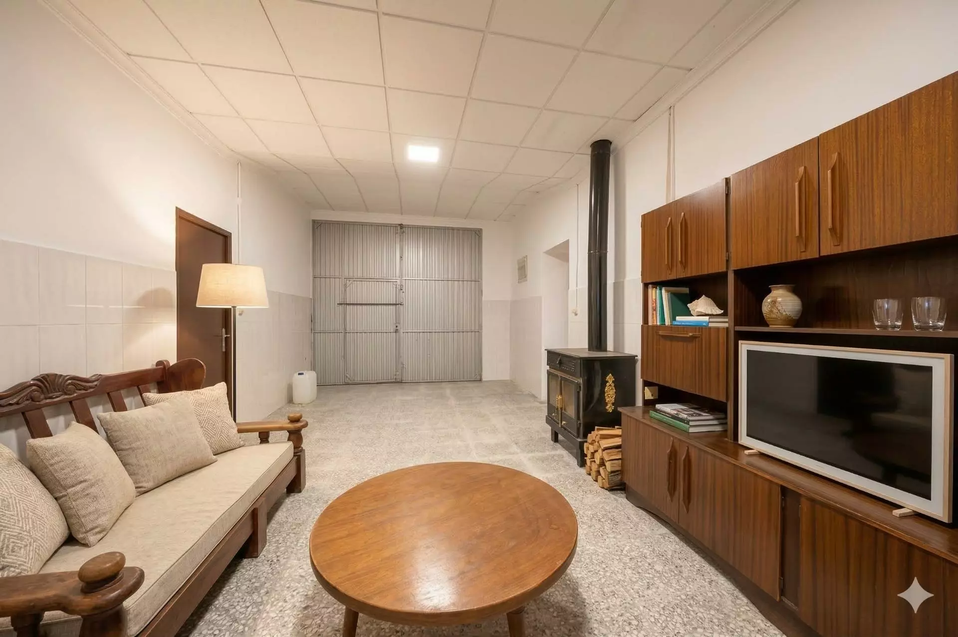 1-11-51b224 3-bedroom Country House In Crevillent, Spain (847 M²)