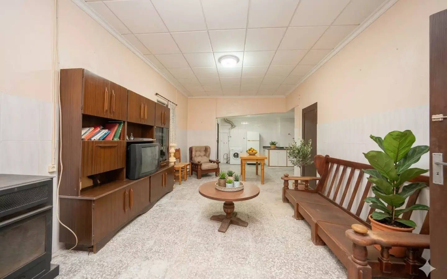 3-bedroom Country House In Crevillent, Spain (847 M²)