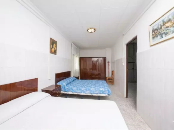 3-bedroom Country House In Crevillent, Spain (847 M²)