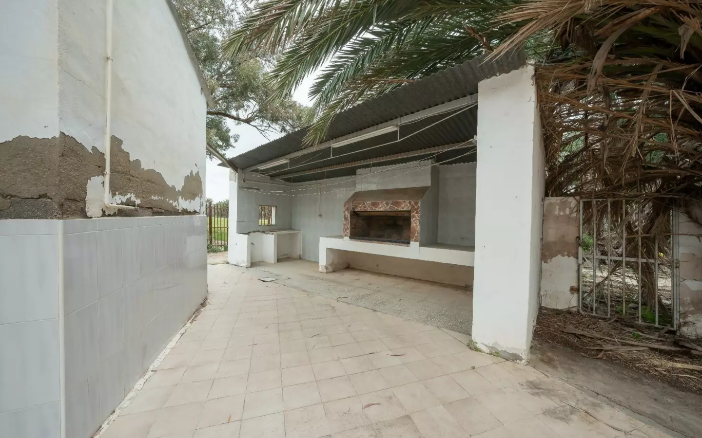 3-bedroom Country House In Crevillent, Spain (847 M²)