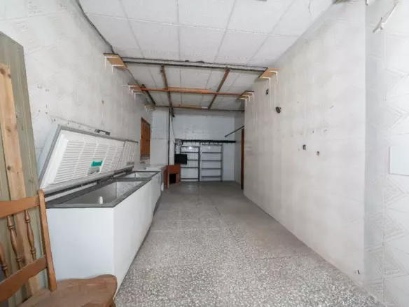 3-bedroom Country House In Crevillent, Spain (847 M²)