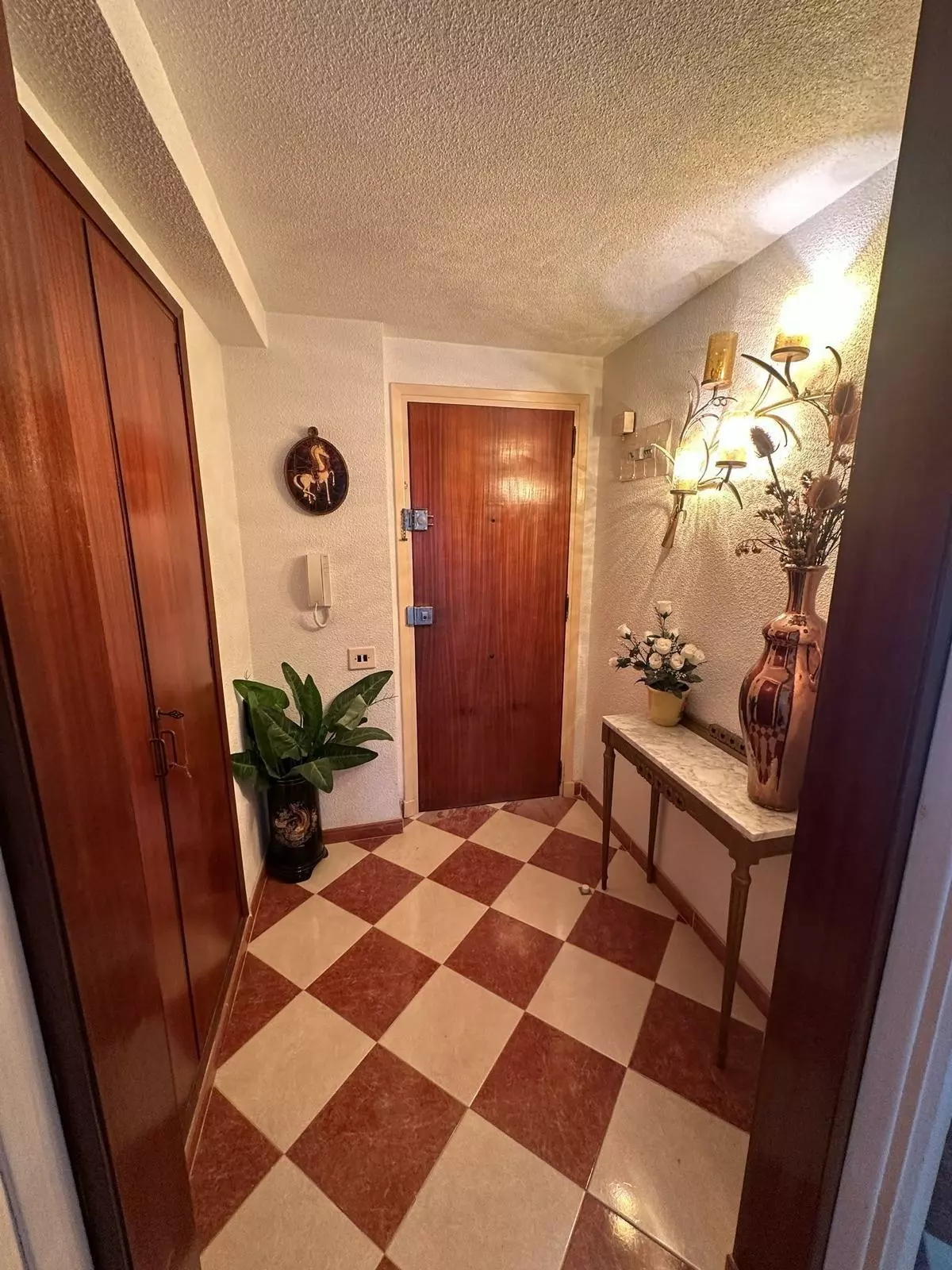 3-bedroom Apartment In Alicante, Spain (143 M²)
