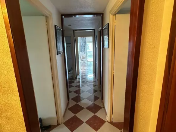 3-bedroom Apartment In Alicante, Spain (143 M²)