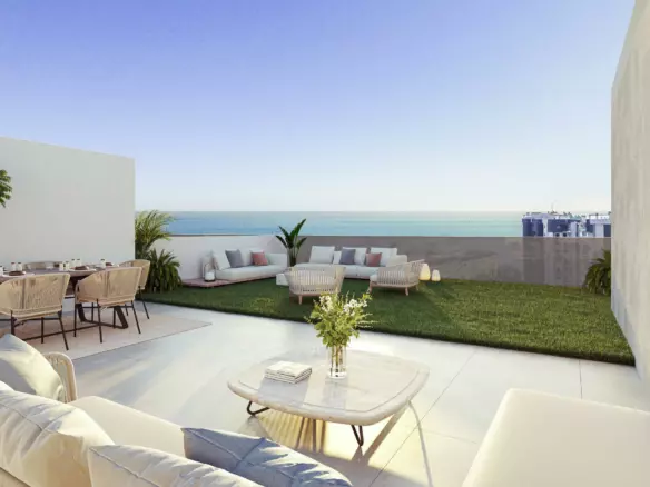 3-bedroom Apartment In Torrevieja, Spain (118 M²)
