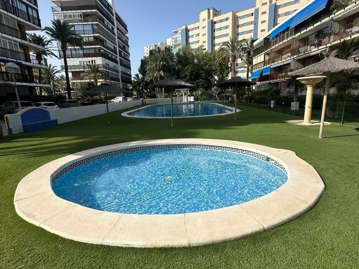 3-bedroom Apartment In Alicante, Spain (143 M²)