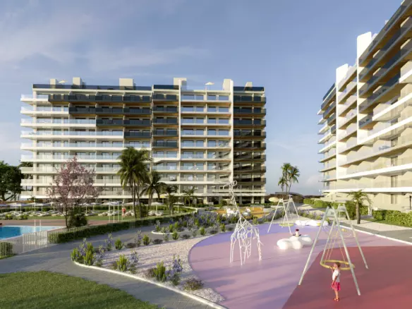 3-bedroom Apartment In Torrevieja, Spain (118 M²)