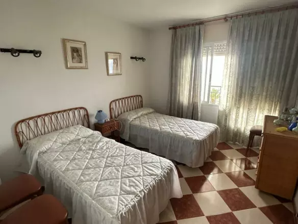 3-bedroom Apartment In Alicante, Spain (143 M²)