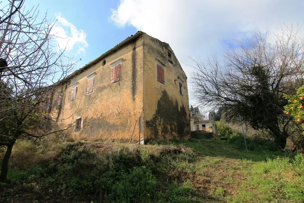 6-bedroom Detached House In Corfu, Greece (256 M²)