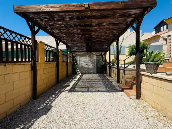 2-bedroom House In Polop, Spain (78 M²)
