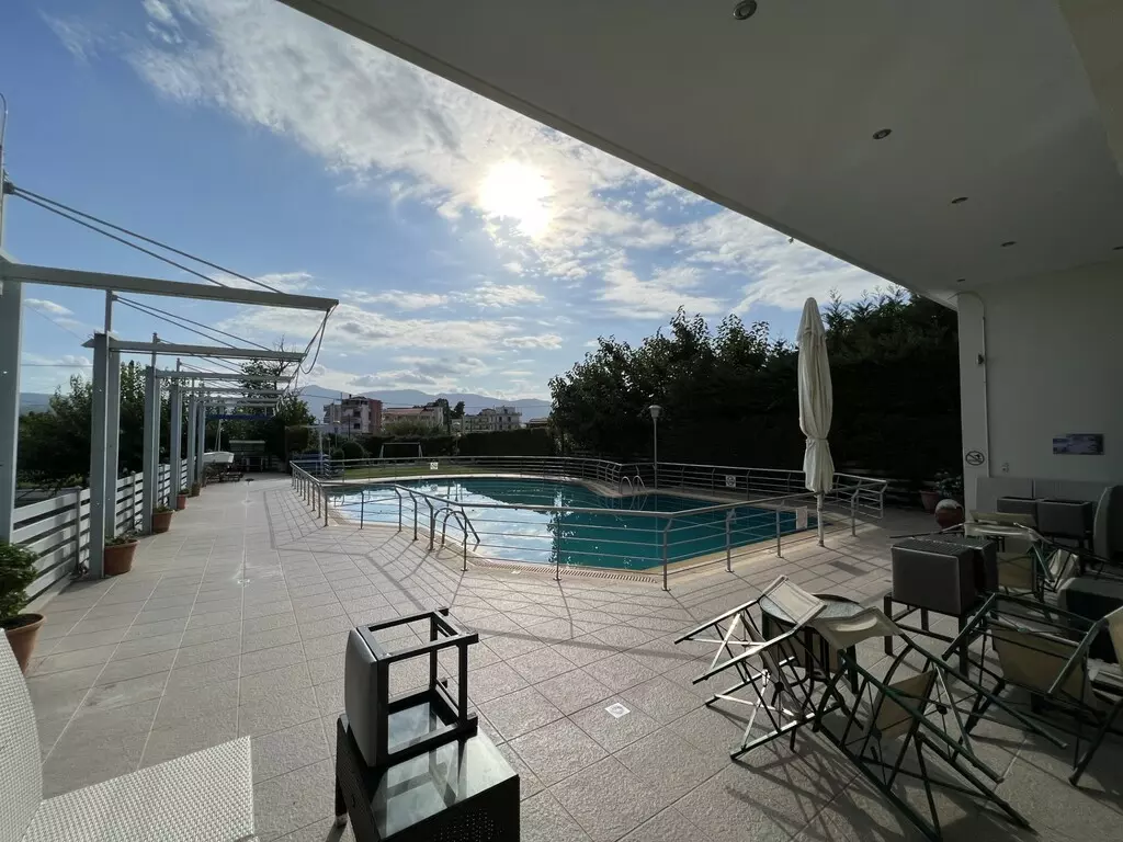 Building In Atalanti, Greece (450 M²)