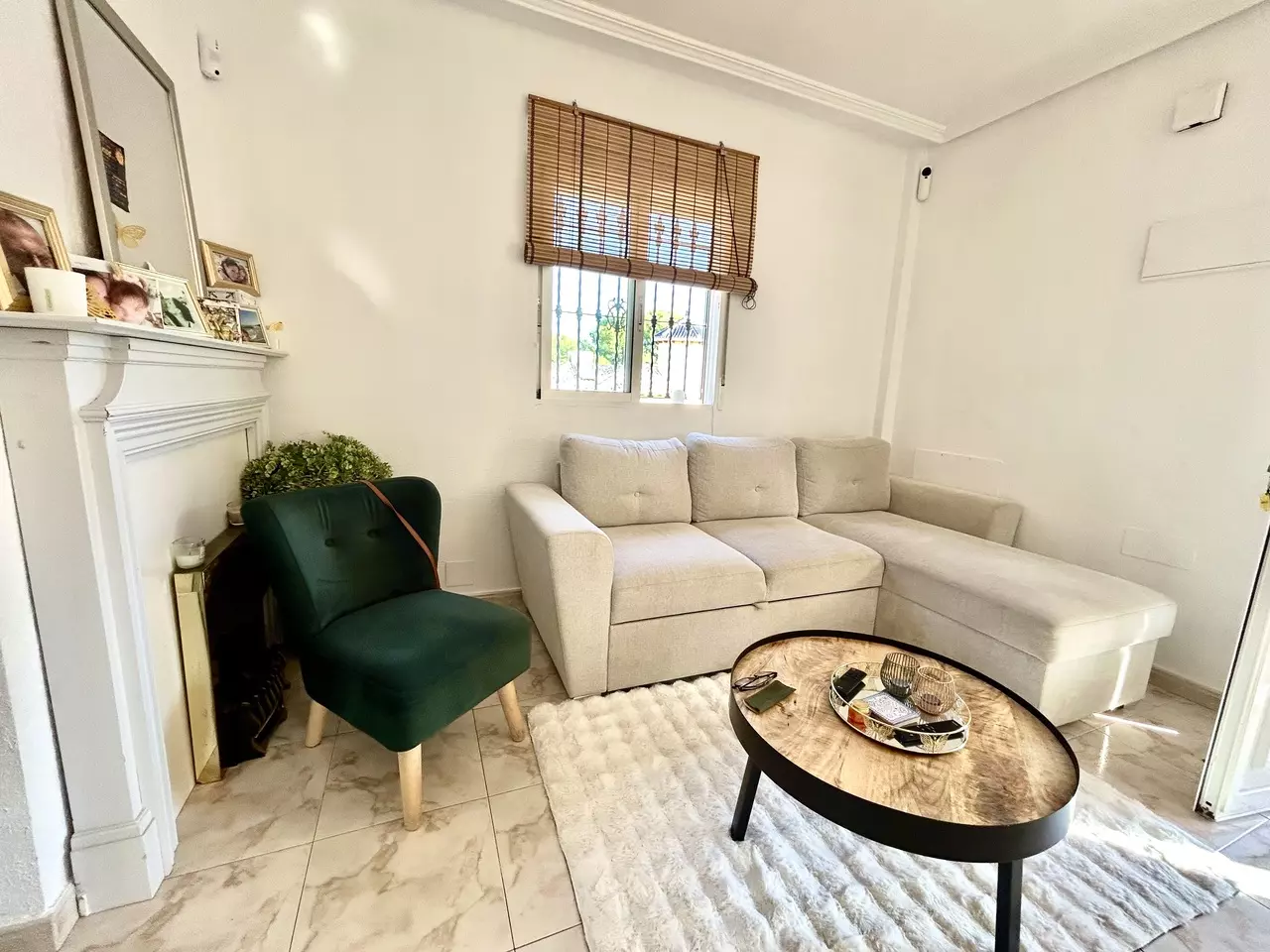 4-bedroom Villa In Villamartin, Spain (182 M²)