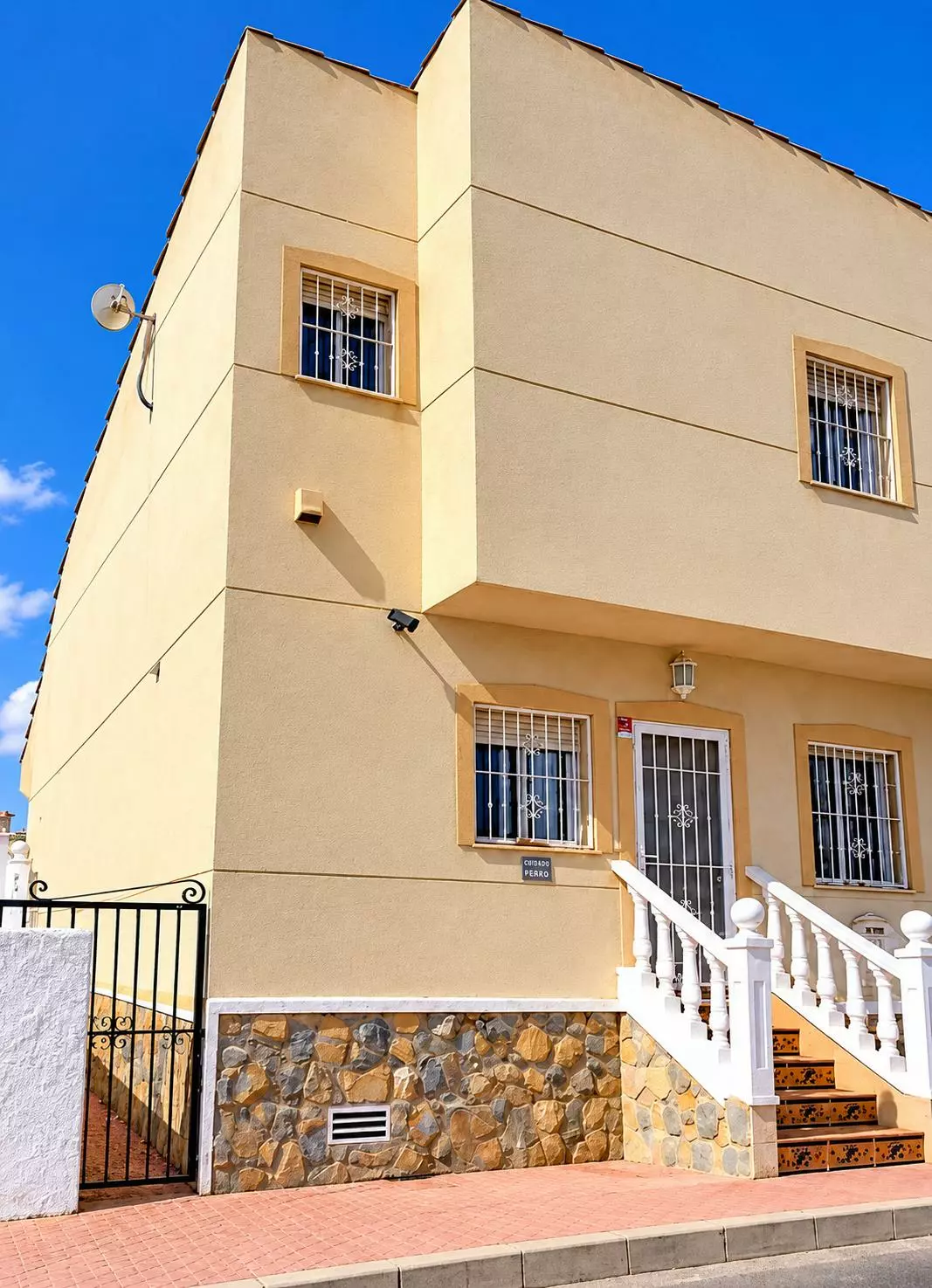 3-bedroom Semi In Rojales, Spain (90 M²)