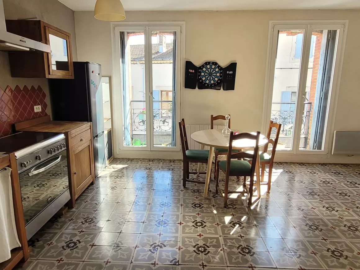 5-bedroom Apartment In Saint Genies De Fontedit, France (125 M²)