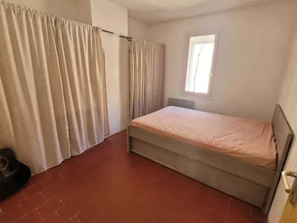5-bedroom Apartment In Saint Genies De Fontedit, France (125 M²)