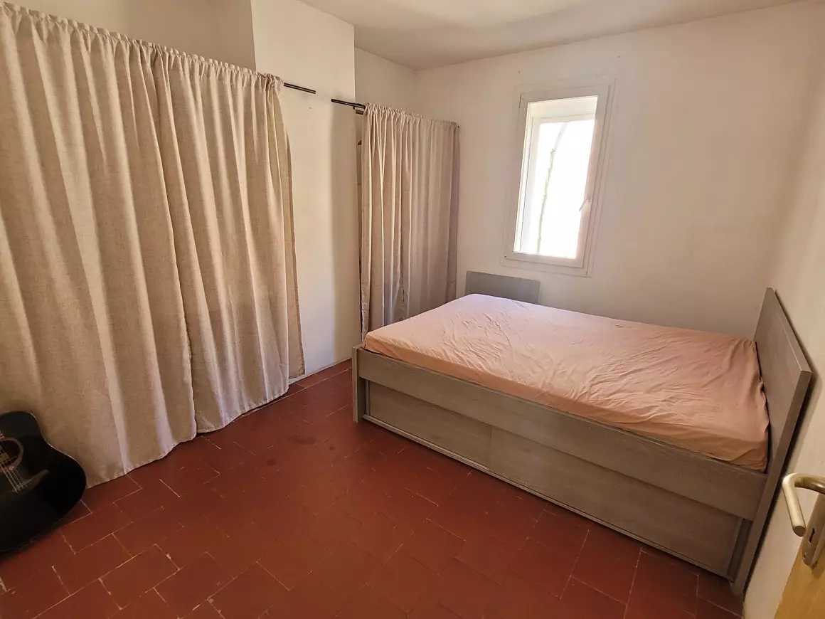 5-bedroom Apartment In Saint Genies De Fontedit, France (125 M²)