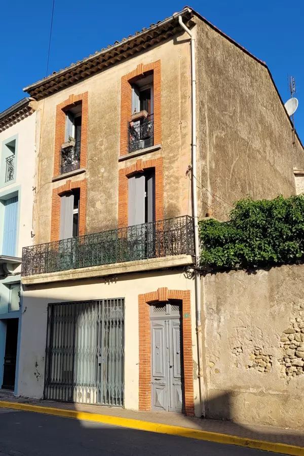 5-bedroom Apartment In Saint Genies De Fontedit, France (125 M²)