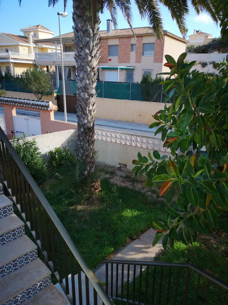 7-bedroom Villa In Orihuela Costa, Spain (250 M²)