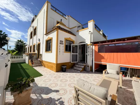 3-bedroom Town House In Orihuela, Spain (82 M²)